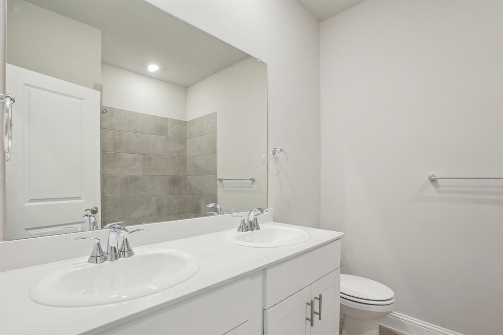 Photo is not of the actual home, but is an inspirational photo of builder’s model home and may depict options, furnishings, and/or decorator features that are not included.