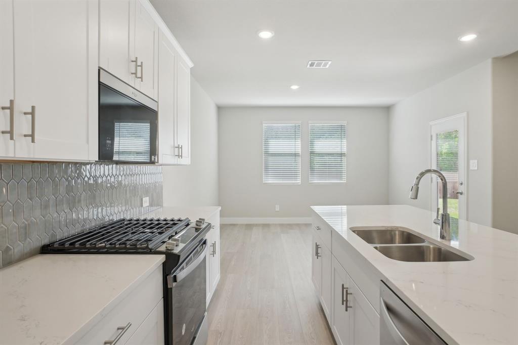 Photo is not of the actual home, but is an inspirational photo of builder’s model home and may depict options, furnishings, and/or decorator features that are not included.