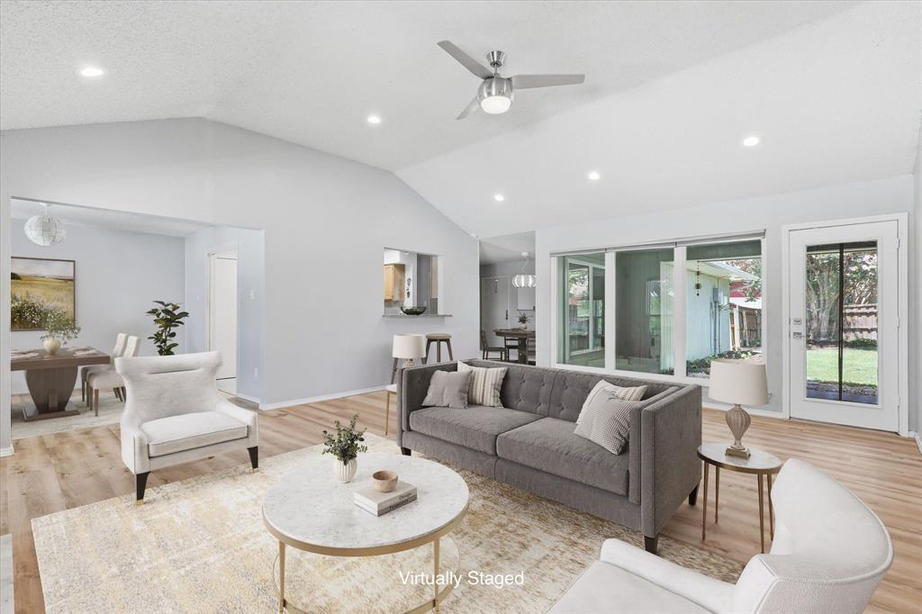 1017 Spicewood Drive, Plano, TX 75025 1017 Spicewood Drive, Plano, TX 75025