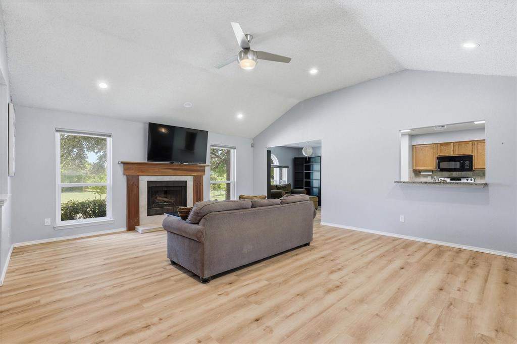 1017 Spicewood Drive, Plano, TX 75025