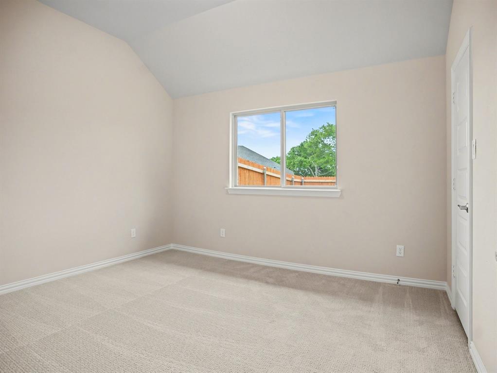 1027 Ella Drive, DeSoto, TX 75115