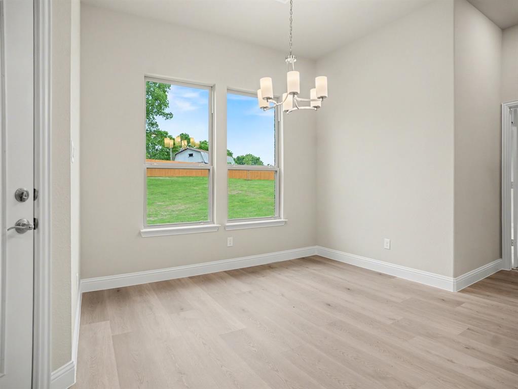 1027 Ella Drive, DeSoto, TX 75115
