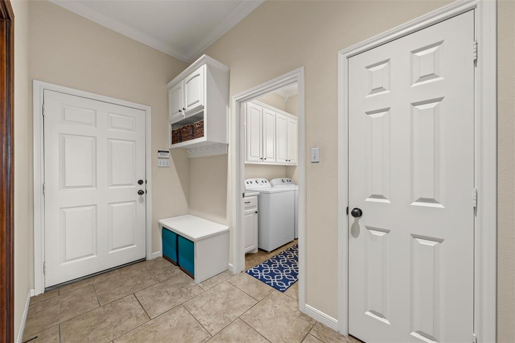 208 Silver Spur Trail, McGregor, TX 76657