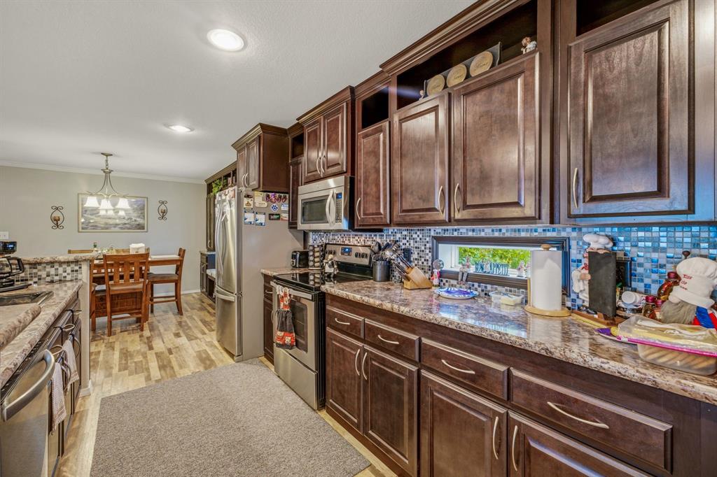 2914 Oak Court, Granbury, TX 76048
