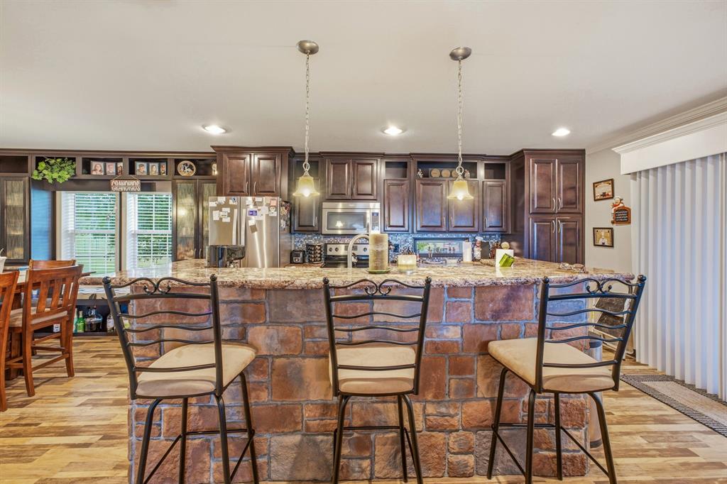 2914 Oak Court, Granbury, TX 76048