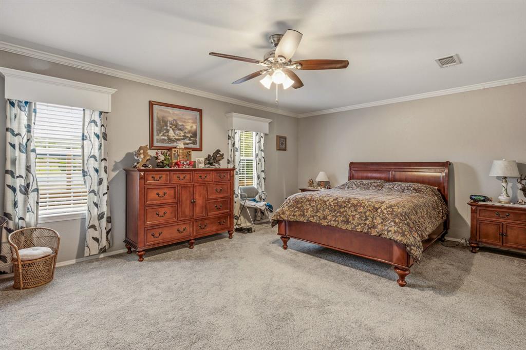 2914 Oak Court, Granbury, TX 76048
