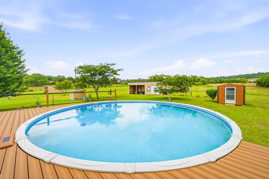 2914 Oak Court, Granbury, TX 76048