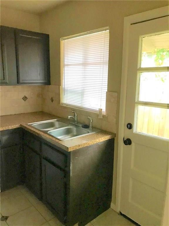 932 Harlandale Avenue, #932, Dallas, TX 75216