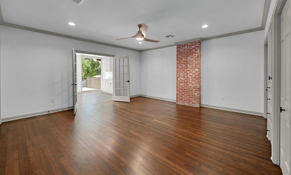 2825 Lake Air Drive, Waco, TX 76710