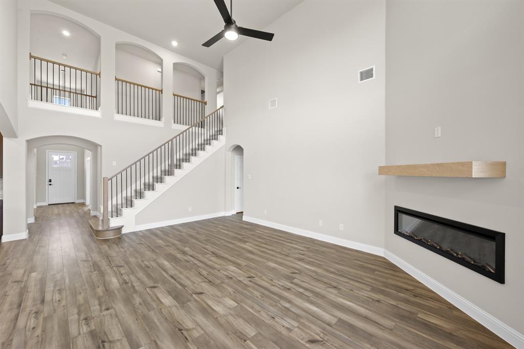 DFW-Redden Farms-Concept 3135-404 Brahman Lane-Living Room-Risewell Homes