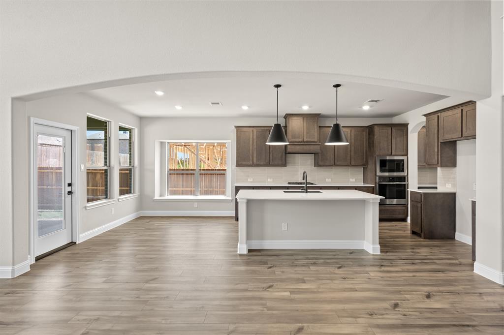 DFW-Redden Farms-Concept 3135-404 Brahman Lane-Kitchen-Risewell Homes-3