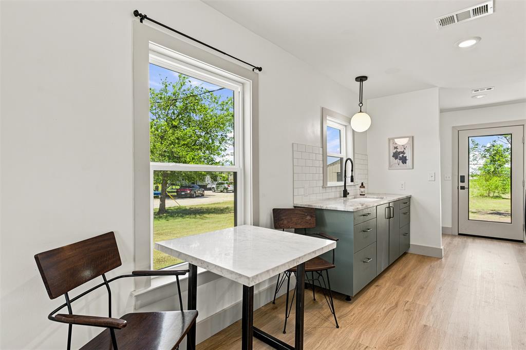 guest house dining