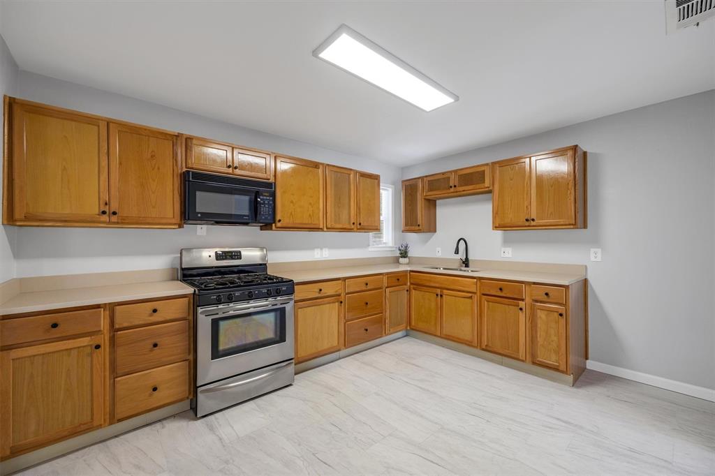 2647 Province Lane, Dallas, TX 75228