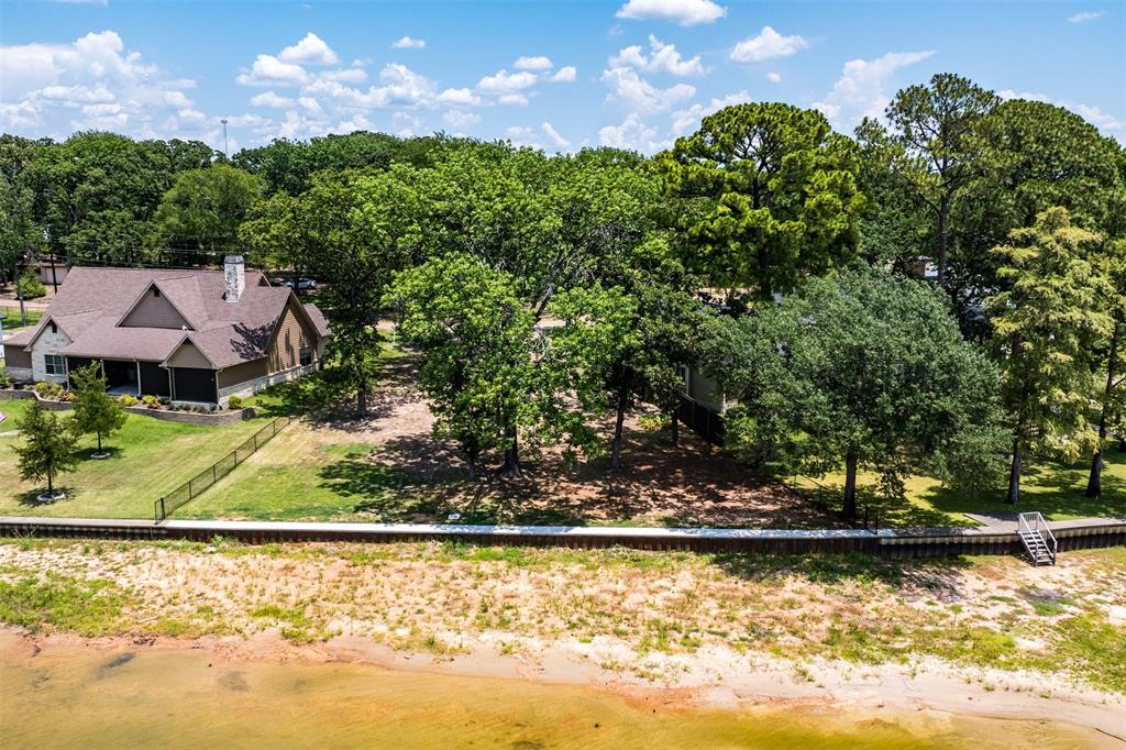 136 Anderson Lane, Mabank, TX 75156