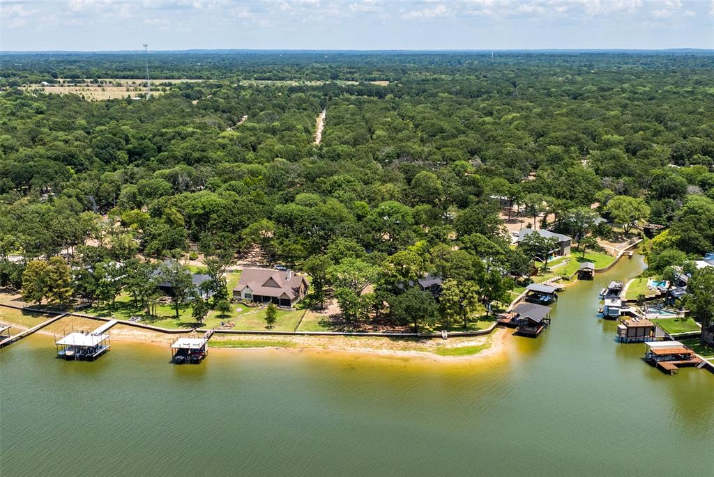 136 Anderson Lane, Mabank, TX 75156