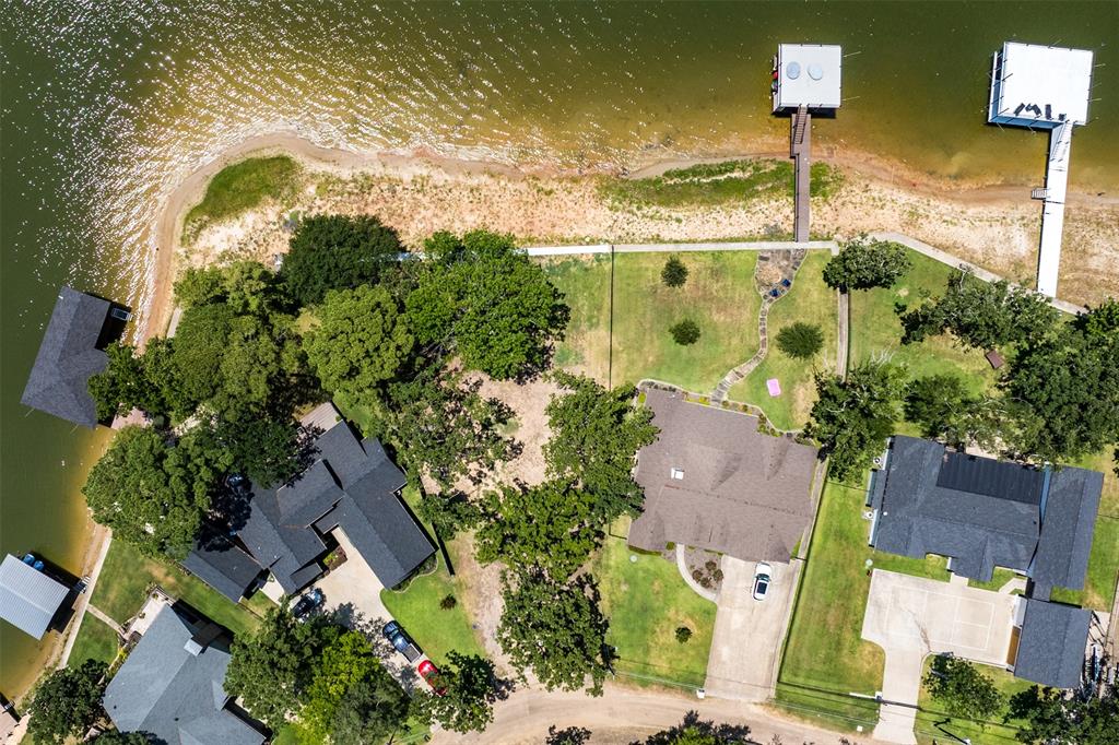 136 Anderson Lane, Mabank, TX 75156