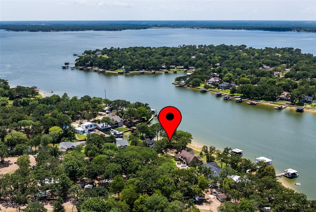 136 Anderson Lane, Mabank, TX 75156