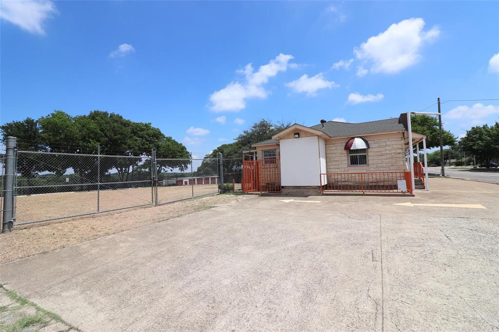 8039 Ferguson Road, Dallas, TX 75228 8039 Ferguson Road, Dallas, TX 75228