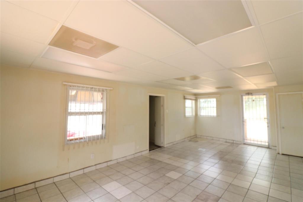 8039 Ferguson Road, Dallas, TX 75228 8039 Ferguson Road, Dallas, TX 75228