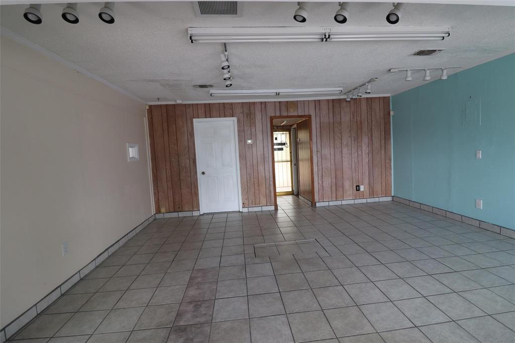 8039 Ferguson Road, Dallas, TX 75228 8039 Ferguson Road, Dallas, TX 75228