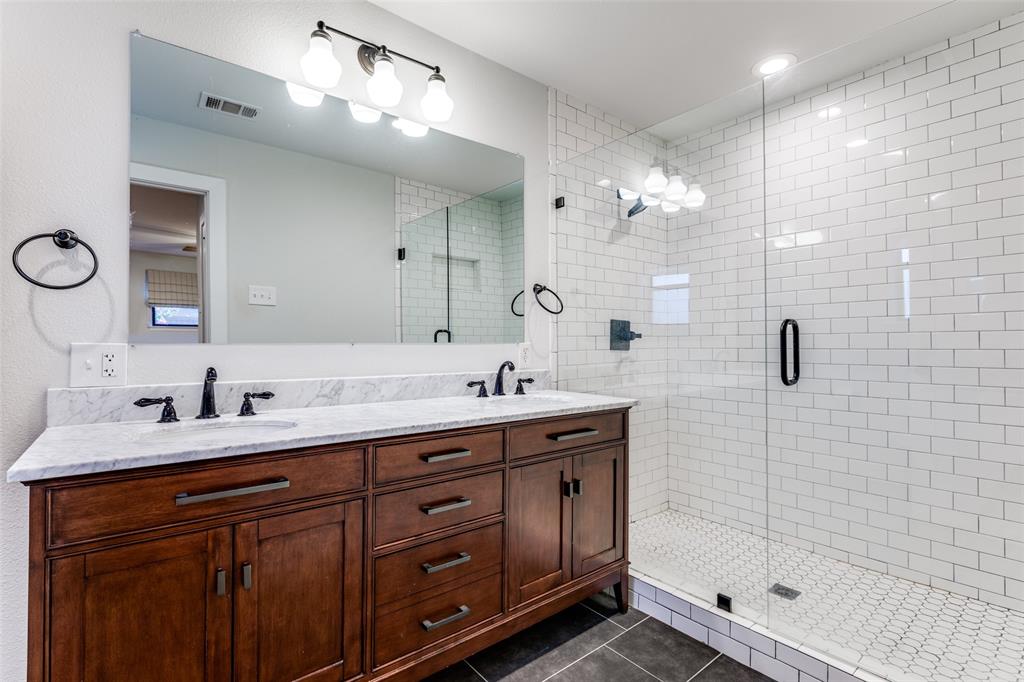 8647 Langdale Circle, Dallas, TX 75238