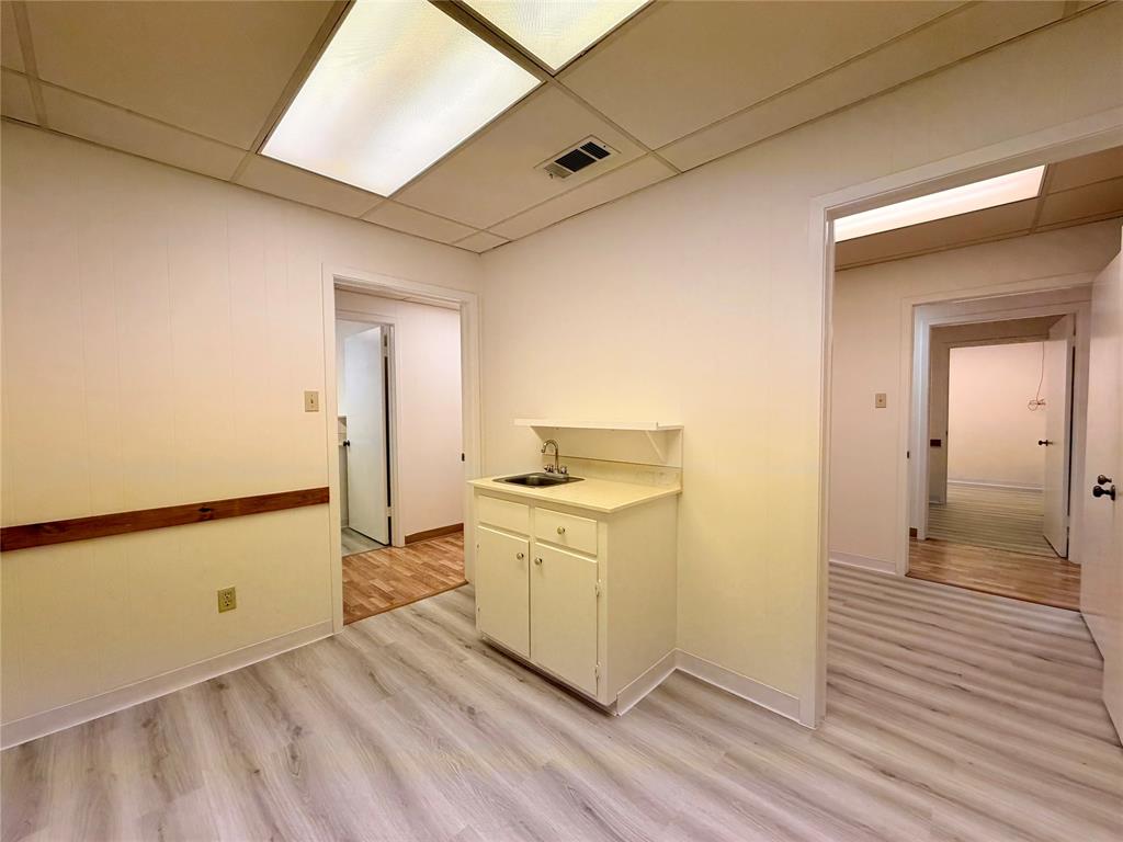 606 S SEVEN POINTS Boulevard, #7, Seven Points, TX 75143