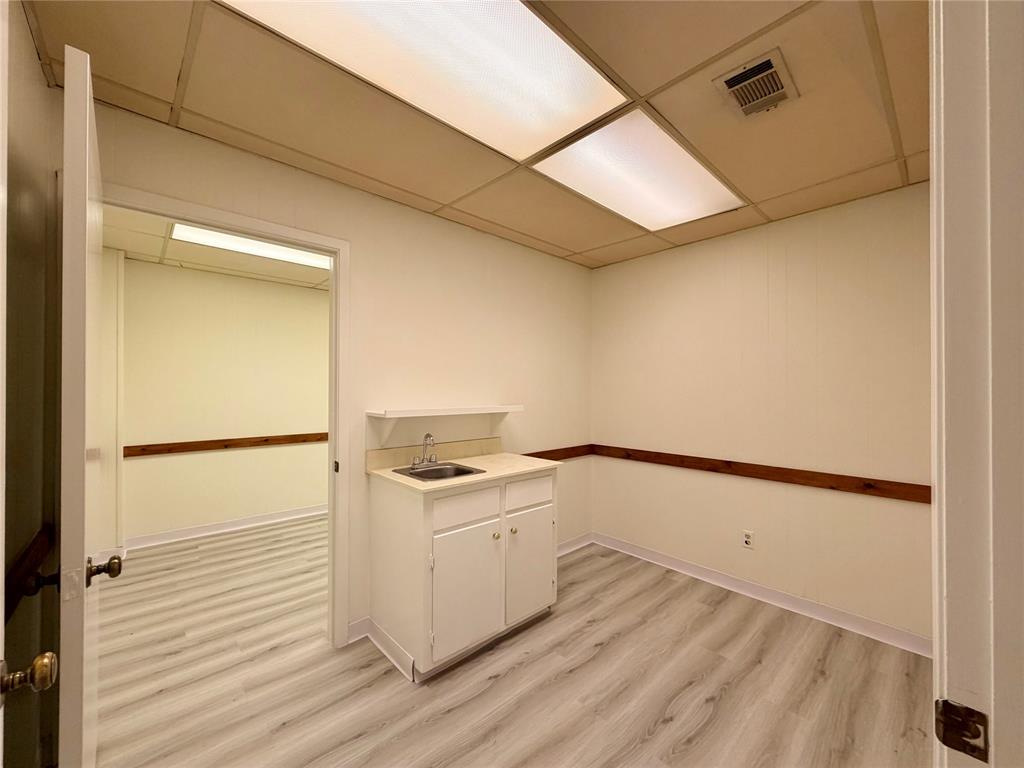 606 S SEVEN POINTS Boulevard, #7, Seven Points, TX 75143