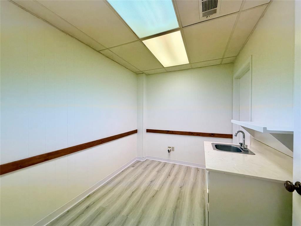 606 S SEVEN POINTS Boulevard, #7, Seven Points, TX 75143
