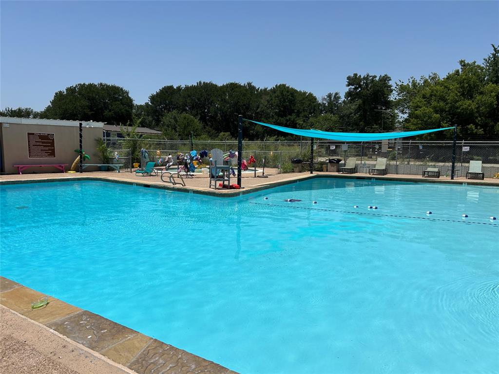 HOA pool