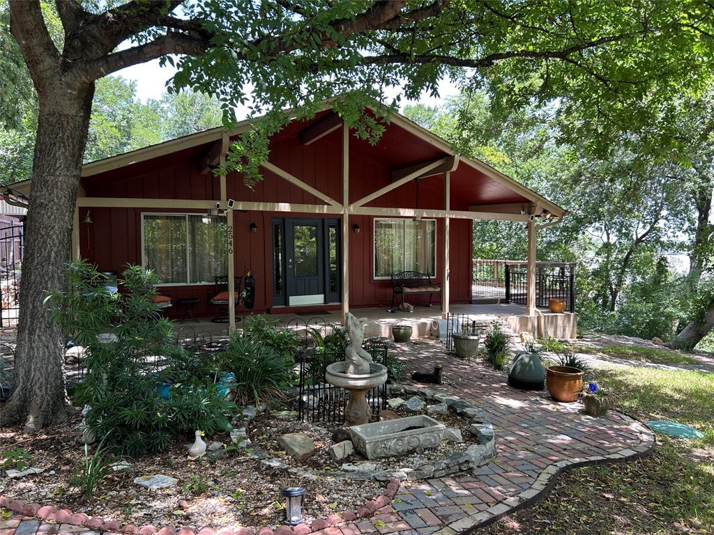 2546 Rockcliff Court, Granbury, TX 76048