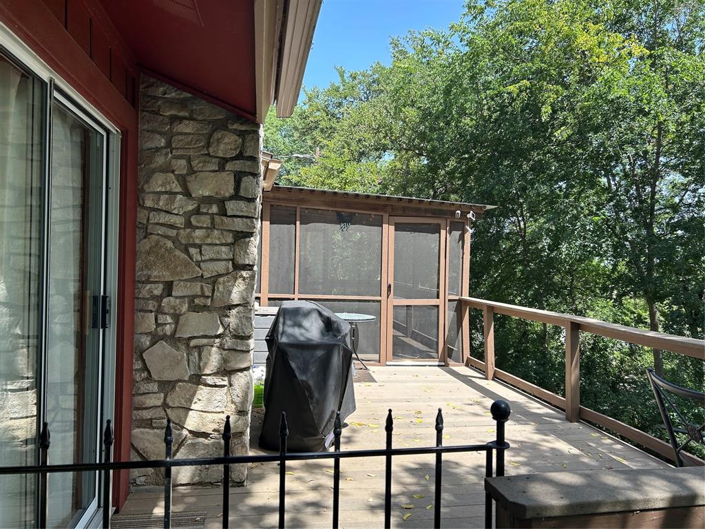 2546 Rockcliff Court, Granbury, TX 76048
