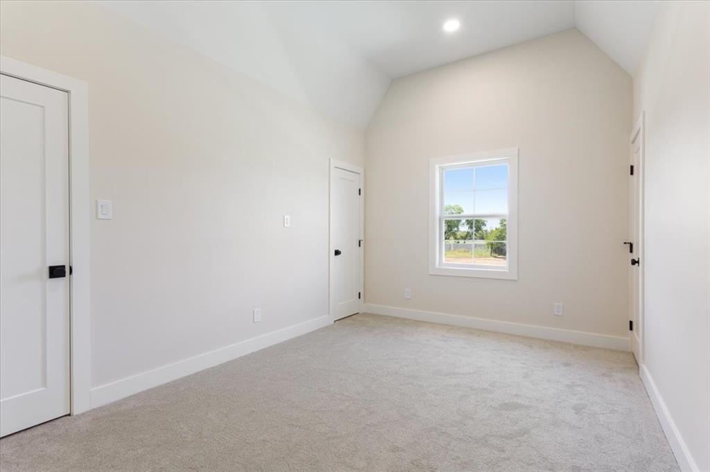 931 Fawn Drive, McGregor, TX 76657
