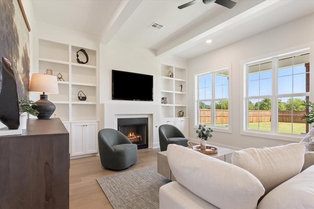 931 Fawn Drive, McGregor, TX 76657