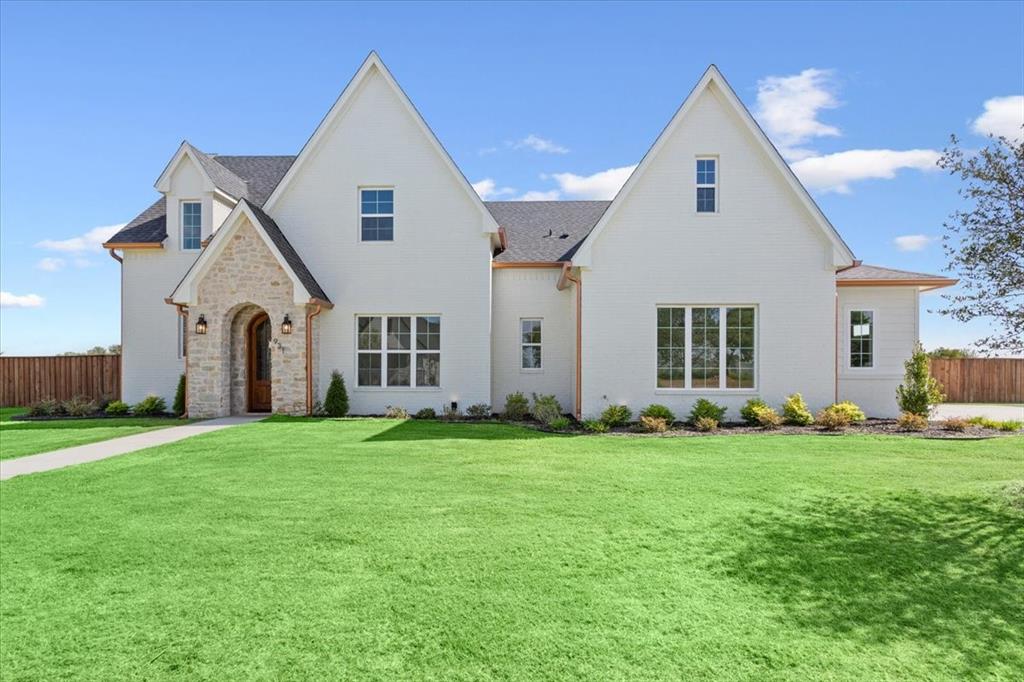 931 Fawn Drive, McGregor, TX 76657