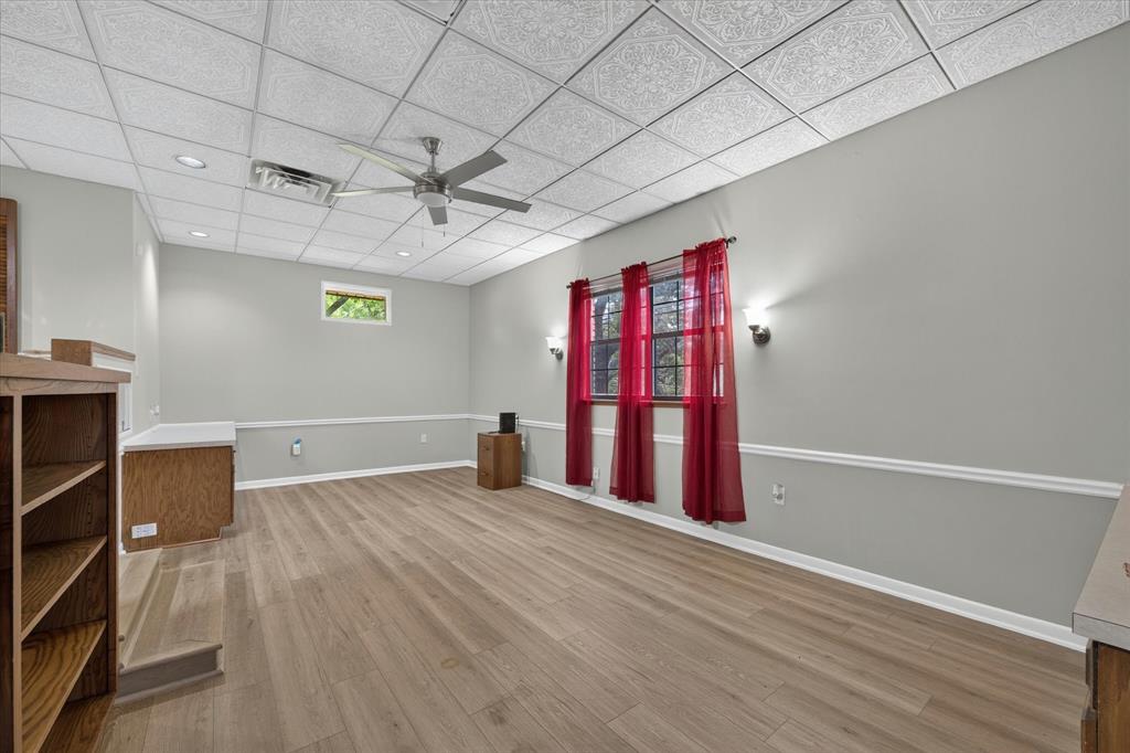 9700 Brookwood Circle, Woodway, TX 76712