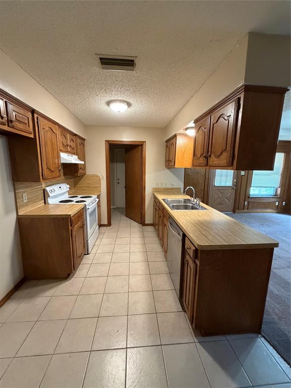6506 Sayle Street, #B, Greenville, TX 75402