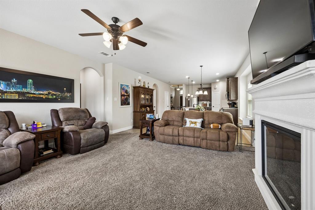333 Pecos Drive, Crandall, TX 75114