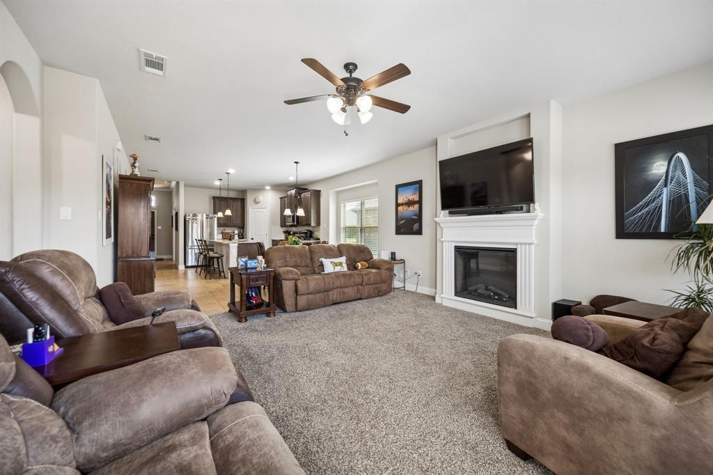 333 Pecos Drive, Crandall, TX 75114 333 Pecos Drive, Crandall, TX 75114