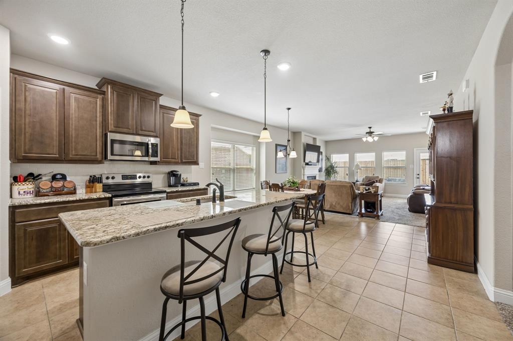 333 Pecos Drive, Crandall, TX 75114 333 Pecos Drive, Crandall, TX 75114