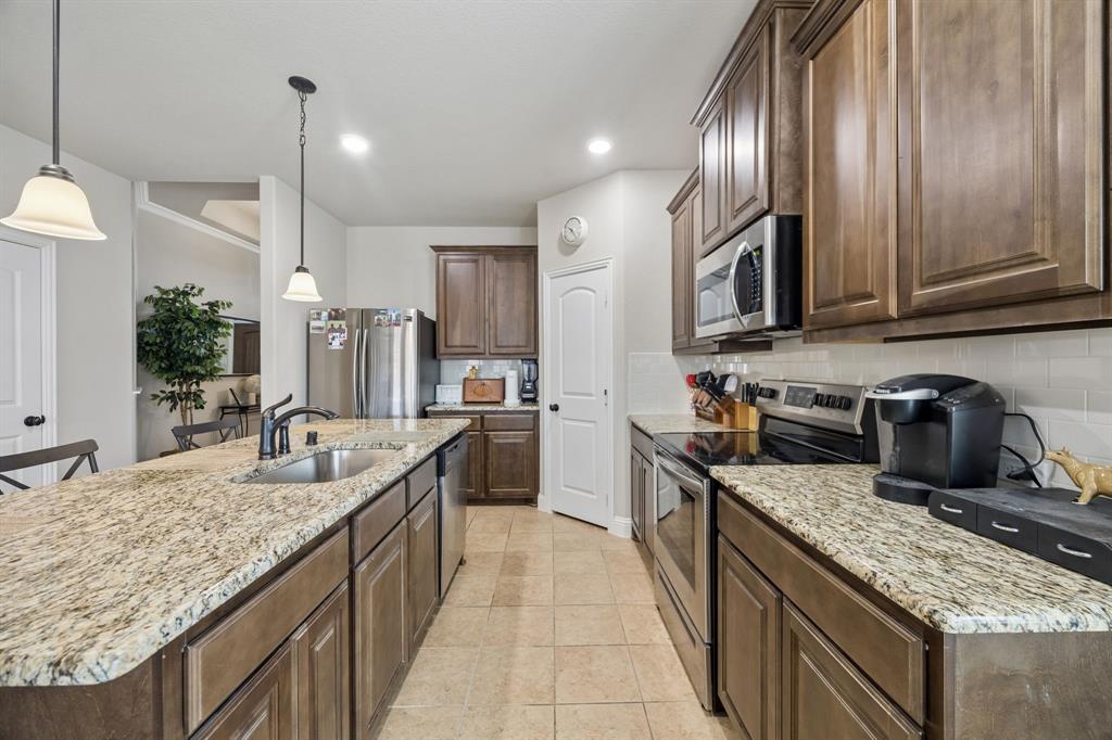 333 Pecos Drive, Crandall, TX 75114 333 Pecos Drive, Crandall, TX 75114