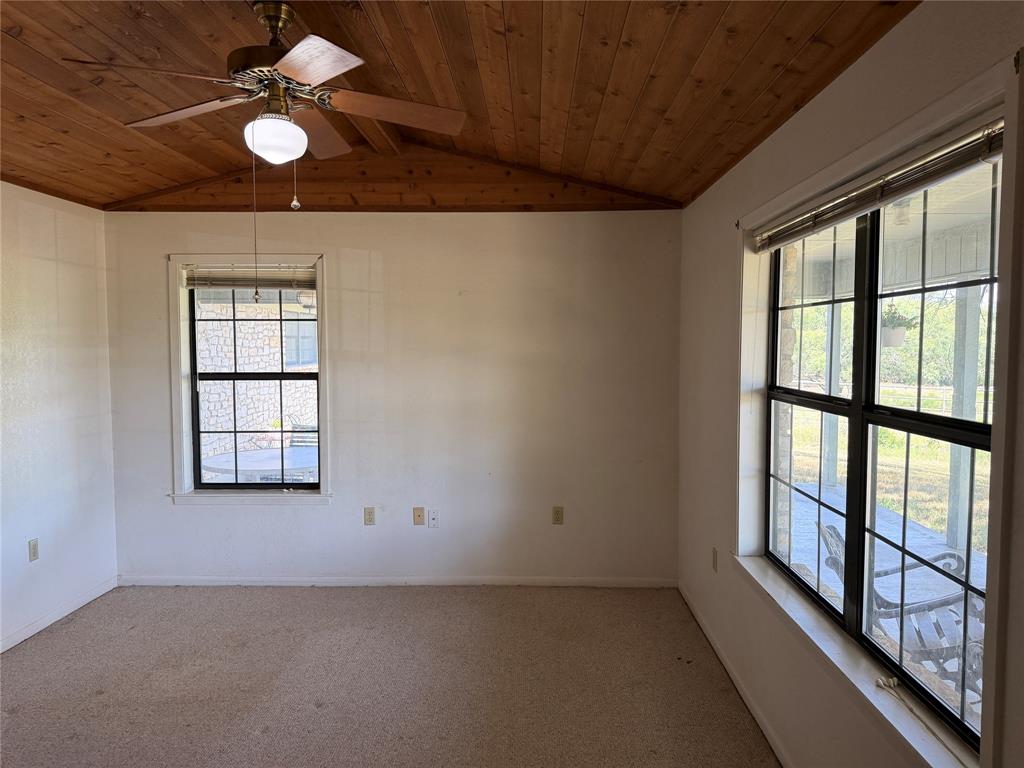 10047 E State Highway 36, Jonesboro, TX 76538