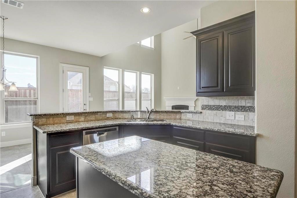 7592 Plowman Lane, Frisco, TX 75035 7592 Plowman Lane, Frisco, TX 75035