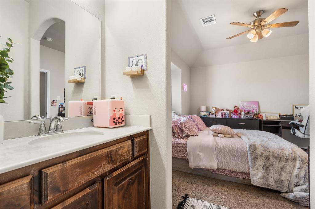 3rd Full Bathroom, Jack and Jill.