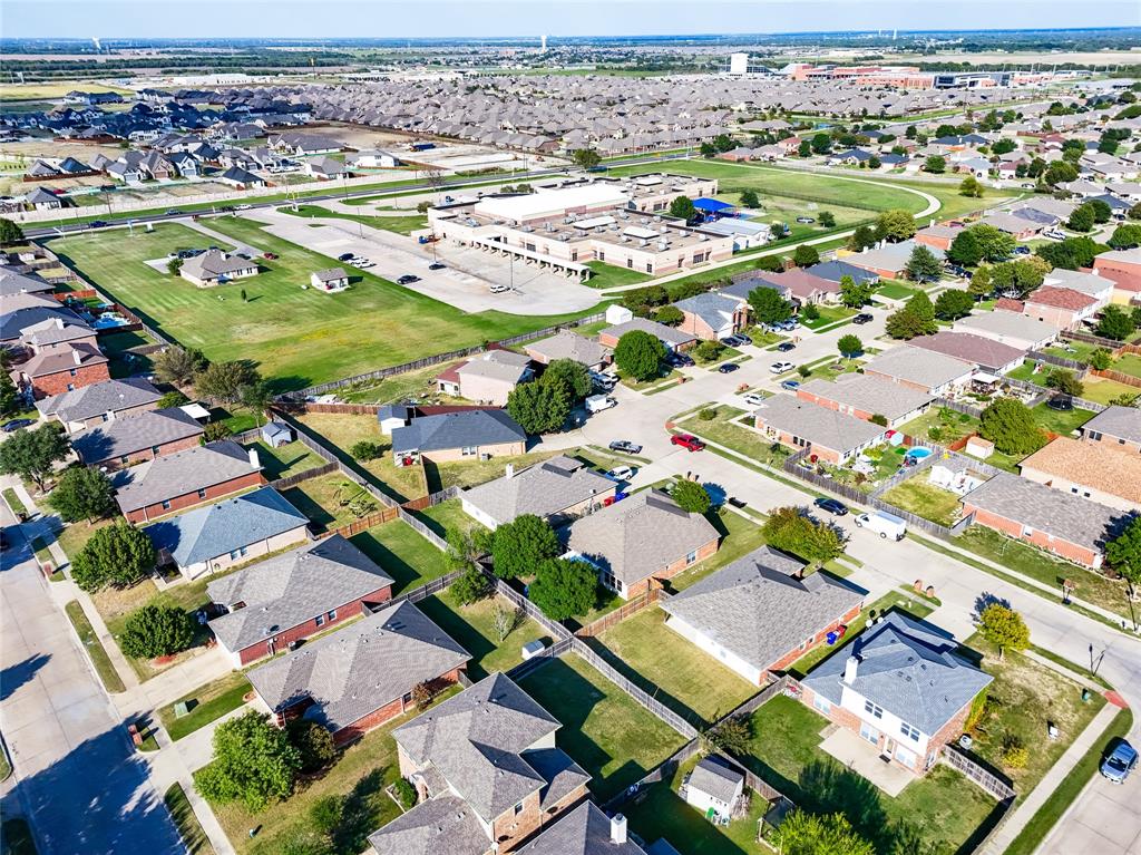 2712 Mockingbird Street, Royse City, TX 75189