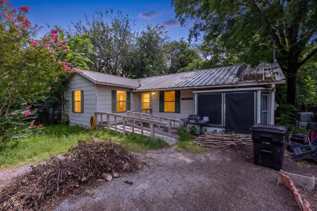 906 Branch Street, Greenville, TX 75401 906 Branch Street, Greenville, TX 75401
