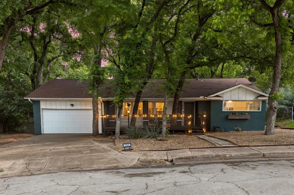 2320 Chart Drive, Dallas, TX 75228
