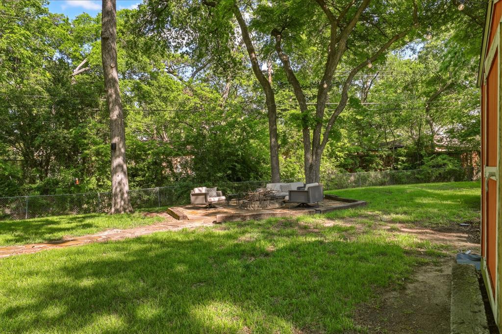2320 Chart Drive, Dallas, TX 75228