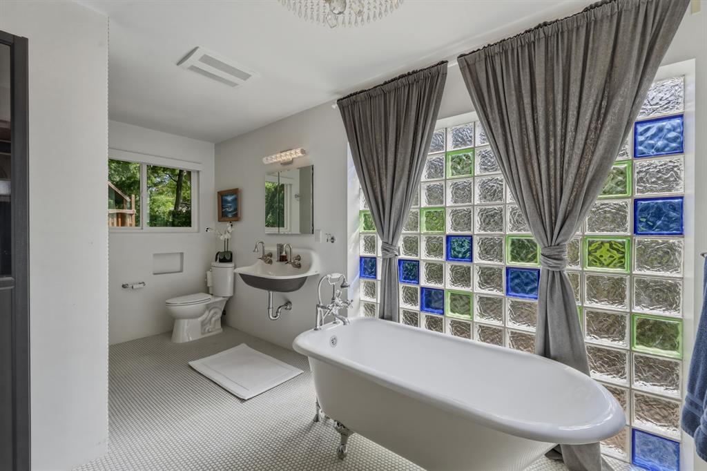 2320 Chart Drive, Dallas, TX 75228