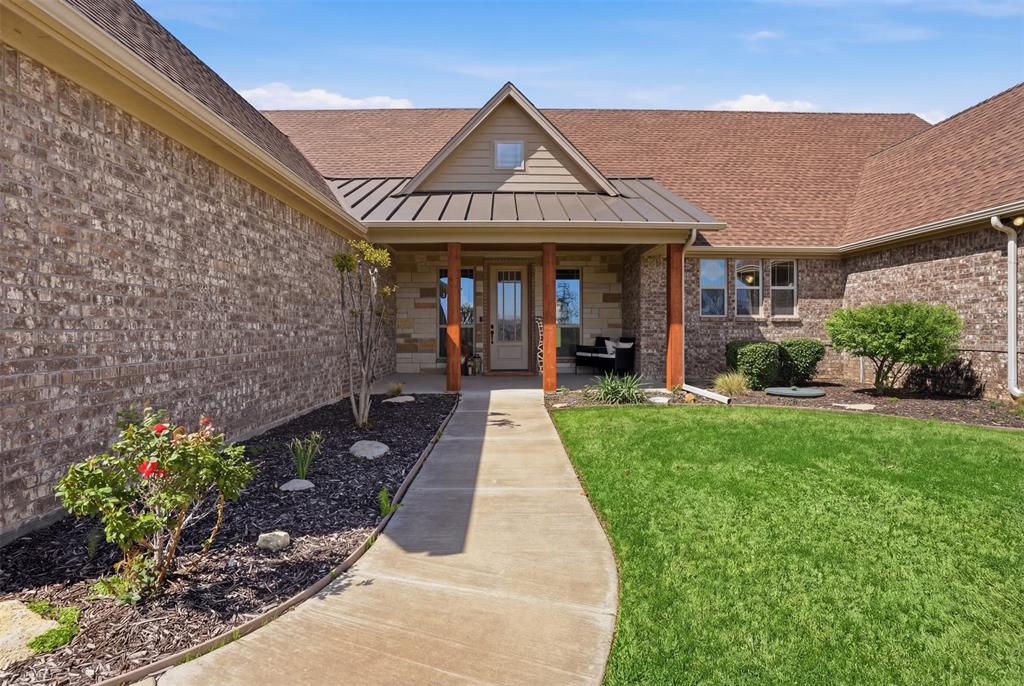 Entry welcomes you home! Entry welcomes you home!