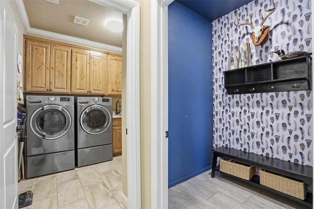Mudroom and laundry for keeping everything organized. Mudroom and laundry for keeping everything organized.